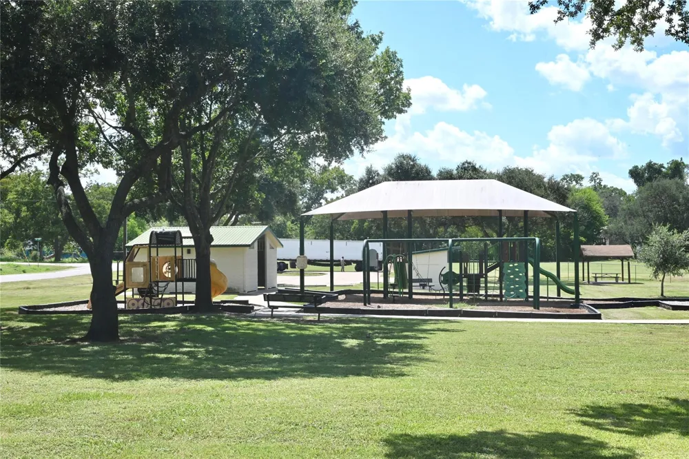 111 6th Street Rosenberg, TX 77471