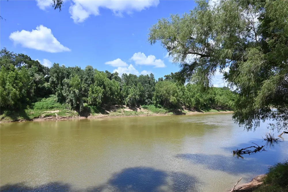 111 6th Street Rosenberg, TX 77471