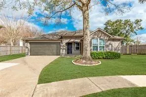 1835 Oak Ridge Drive Kemah, TX 77565