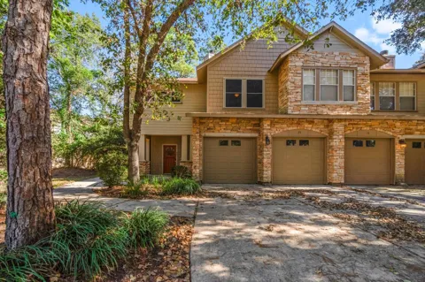 75 Scarlet Woods Court