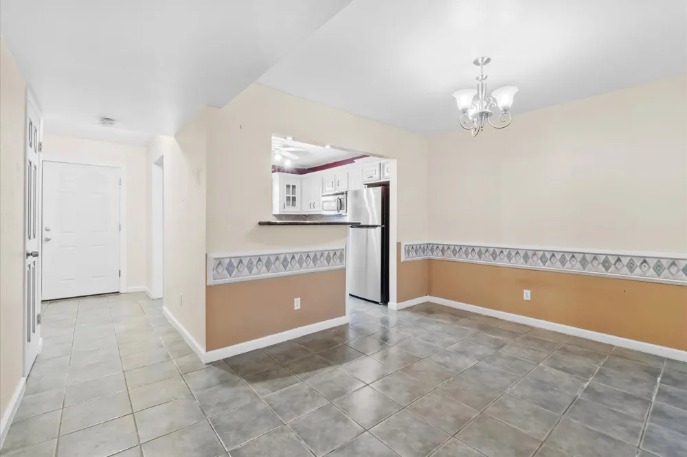 1025 Willow Oaks Circle Pasadena, TX 77506