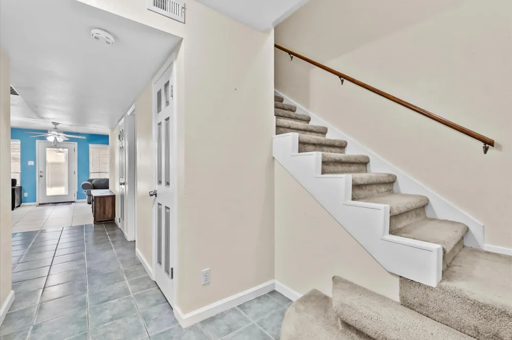 1025 Willow Oaks Circle Pasadena, TX 77506