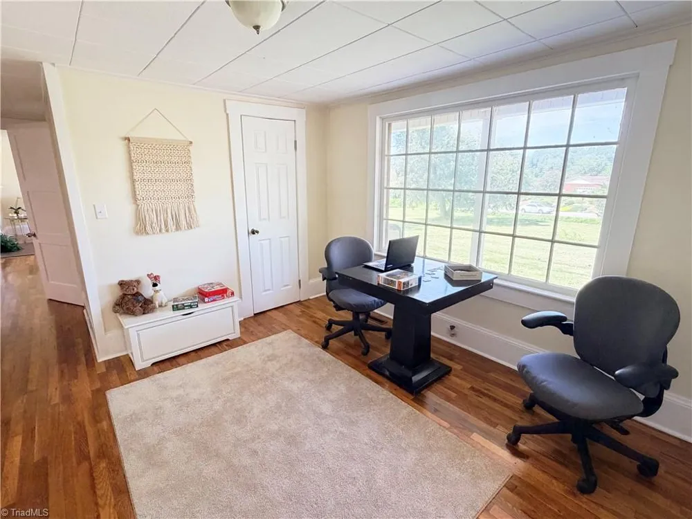 226 White Plains Road Roaring River, NC 28669