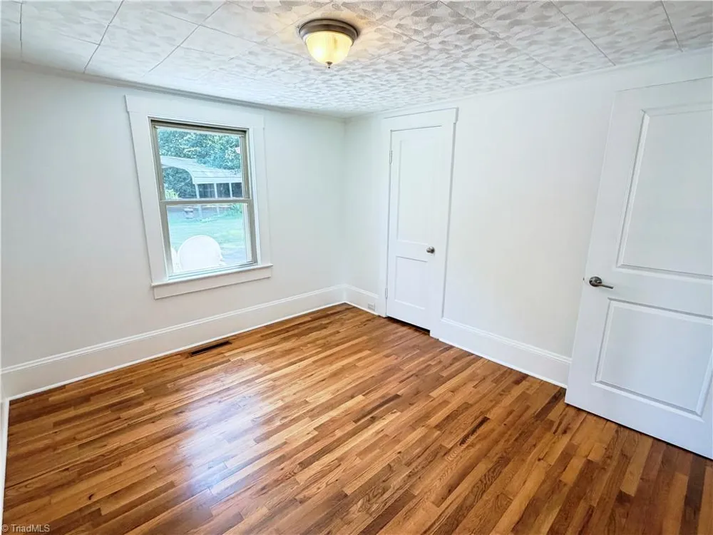 226 White Plains Road Roaring River, NC 28669