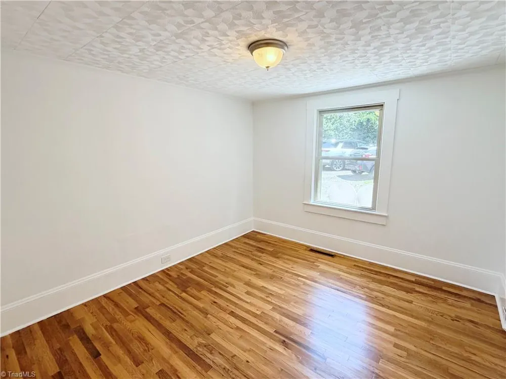 226 White Plains Road Roaring River, NC 28669