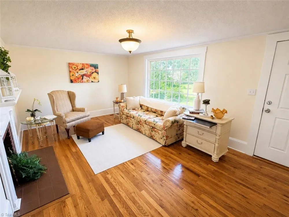 226 White Plains Road Roaring River, NC 28669