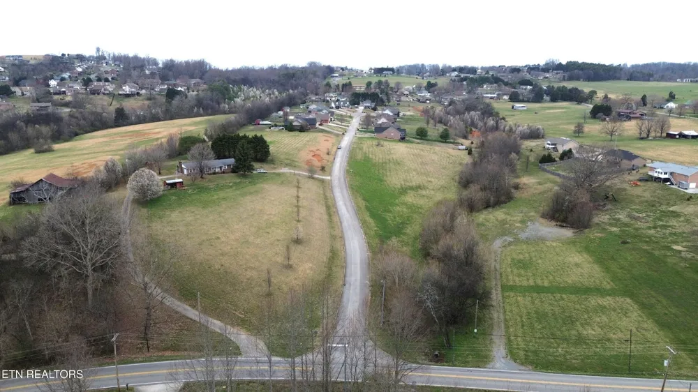 916 Carter Springs Drive Maryville, TN 37801