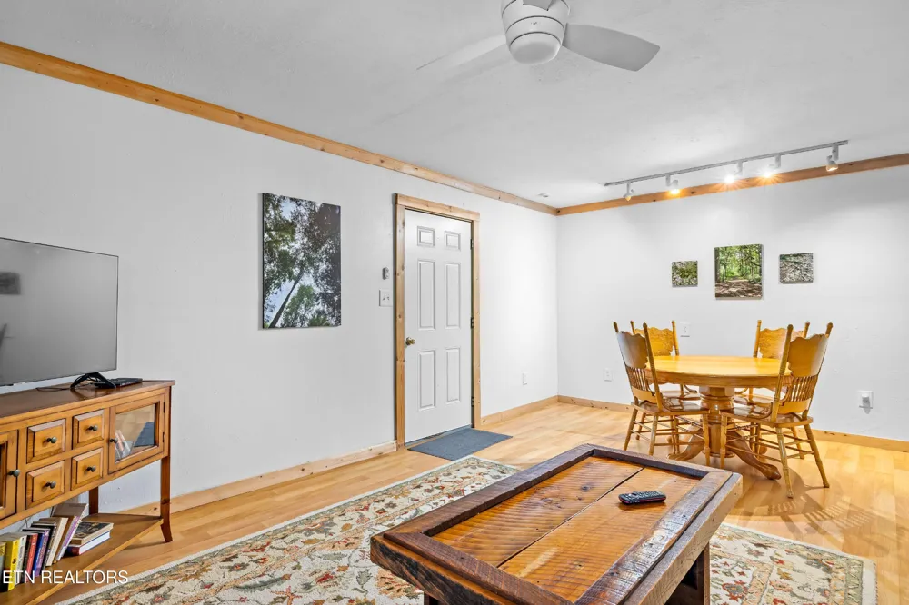 229 Cobblestone Way Townsend, TN 37882
