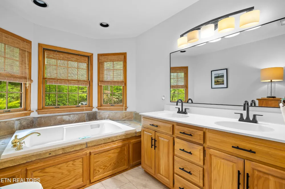 229 Cobblestone Way Townsend, TN 37882