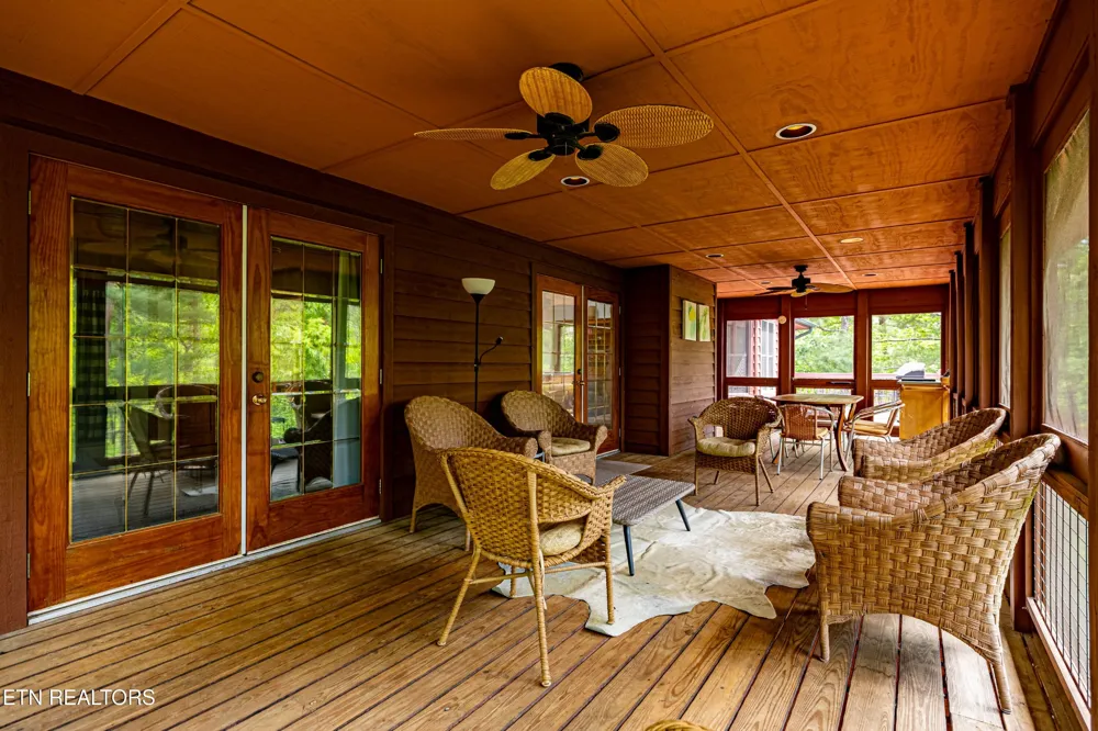 229 Cobblestone Way Townsend, TN 37882