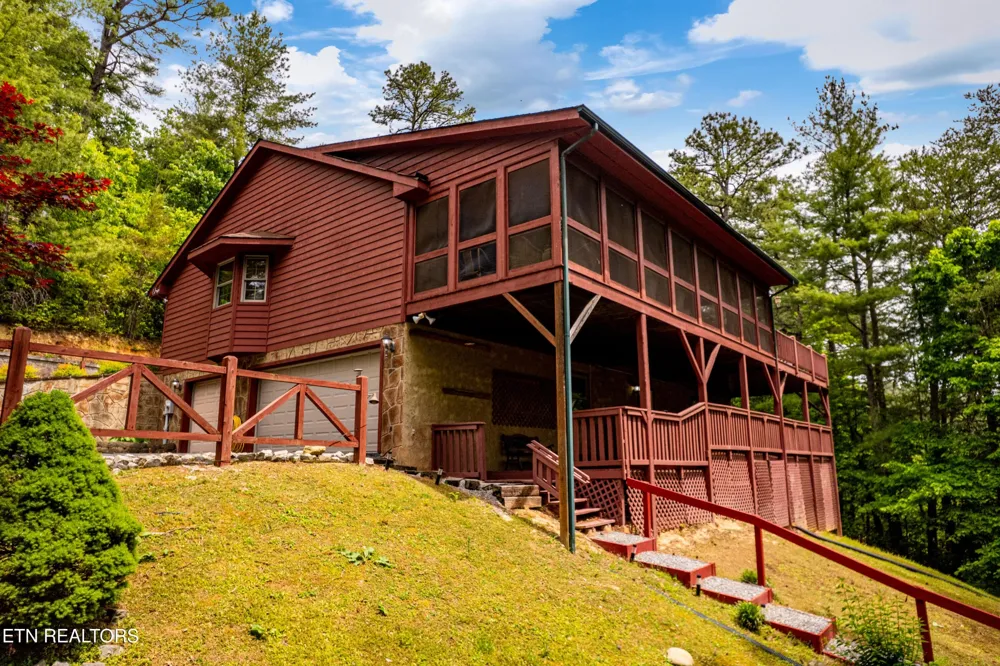 229 Cobblestone Way Townsend, TN 37882