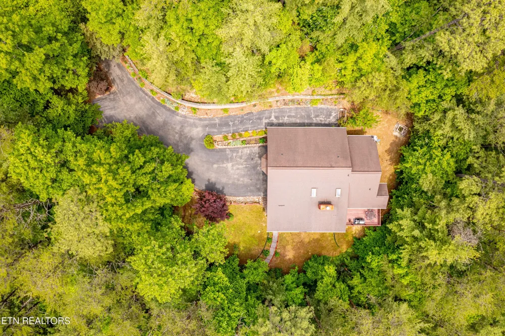 229 Cobblestone Way Townsend, TN 37882