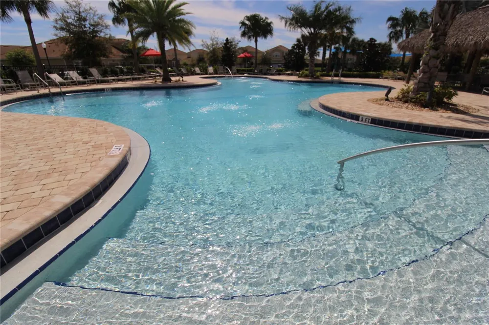 1165 TRAPPERS TRAIL LOOP Davenport, FL 33896