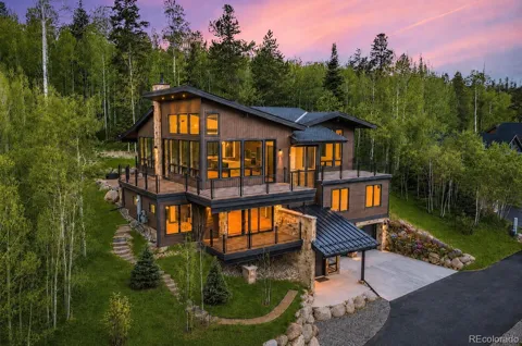1325 Golden Eagle Road