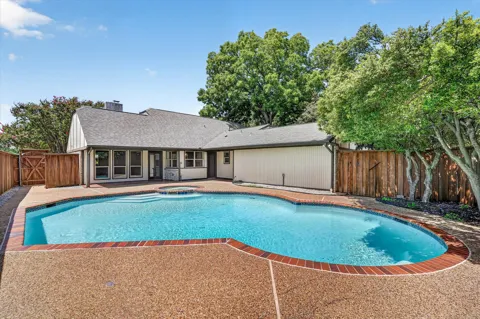 2004 Hondo Drive