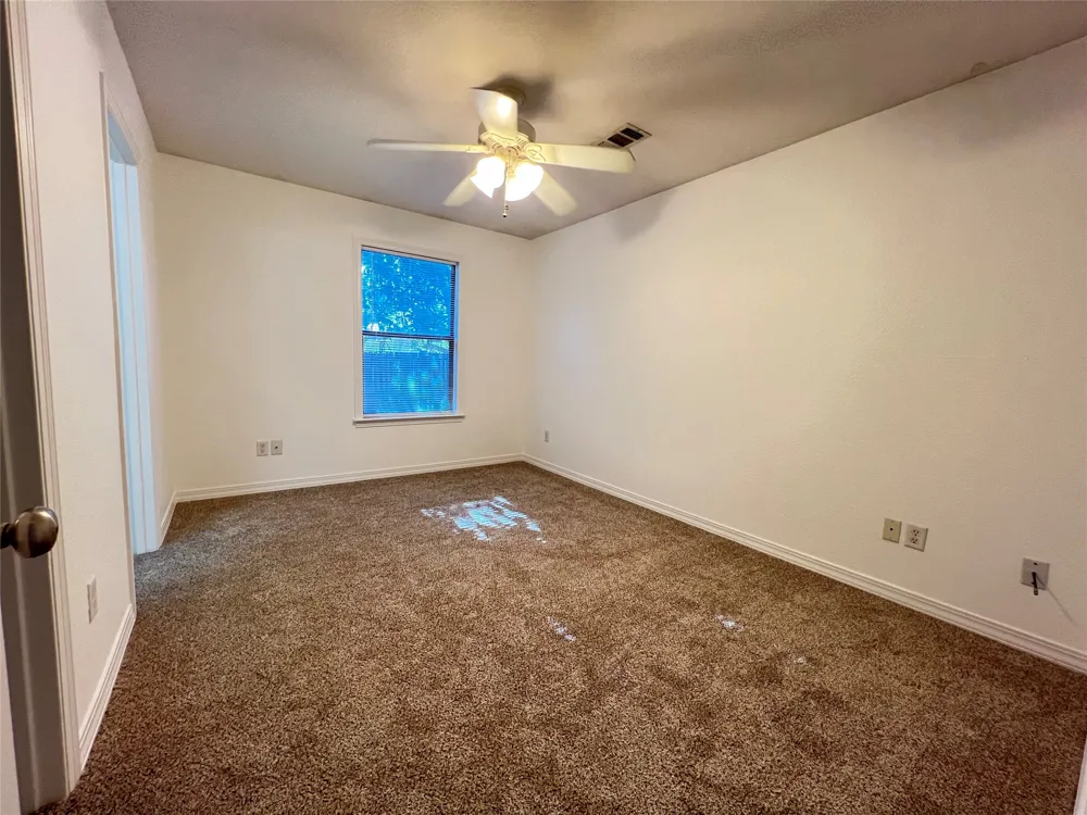 403 W Oak Street Decatur, TX 76234