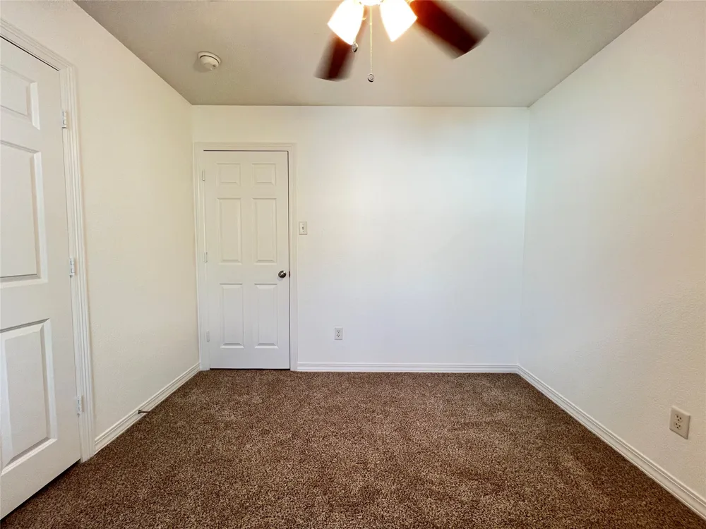 403 W Oak Street Decatur, TX 76234