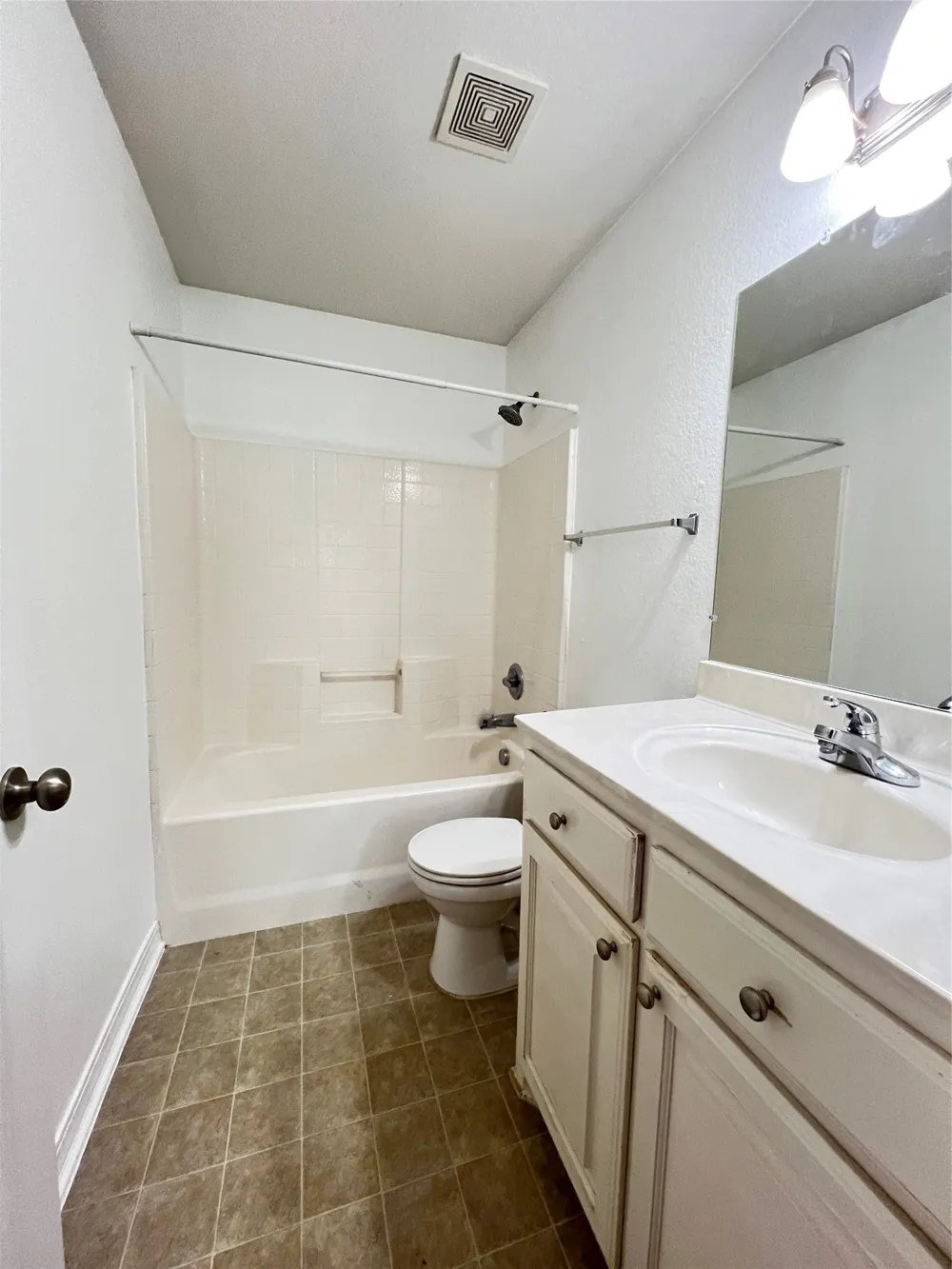 403 W Oak Street Decatur, TX 76234