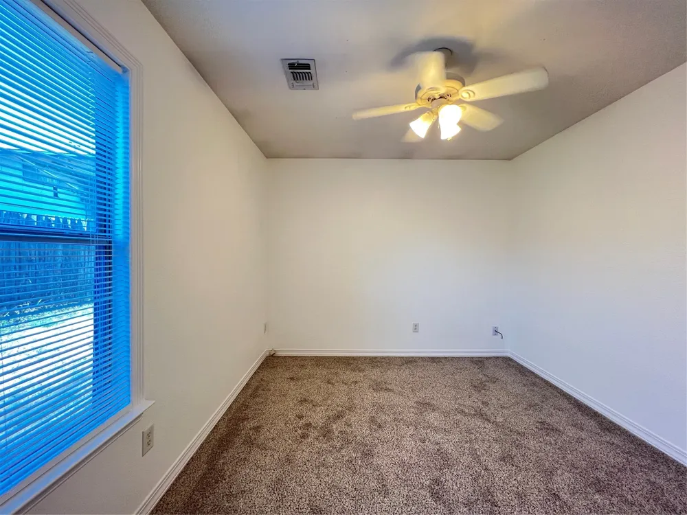 403 W Oak Street Decatur, TX 76234