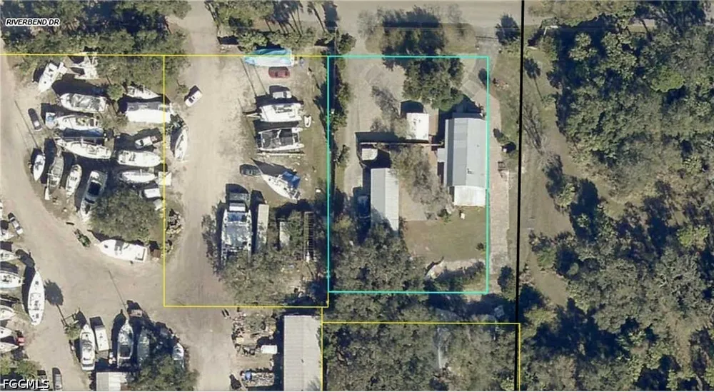 Riverbend Drive Labelle, FL 33935