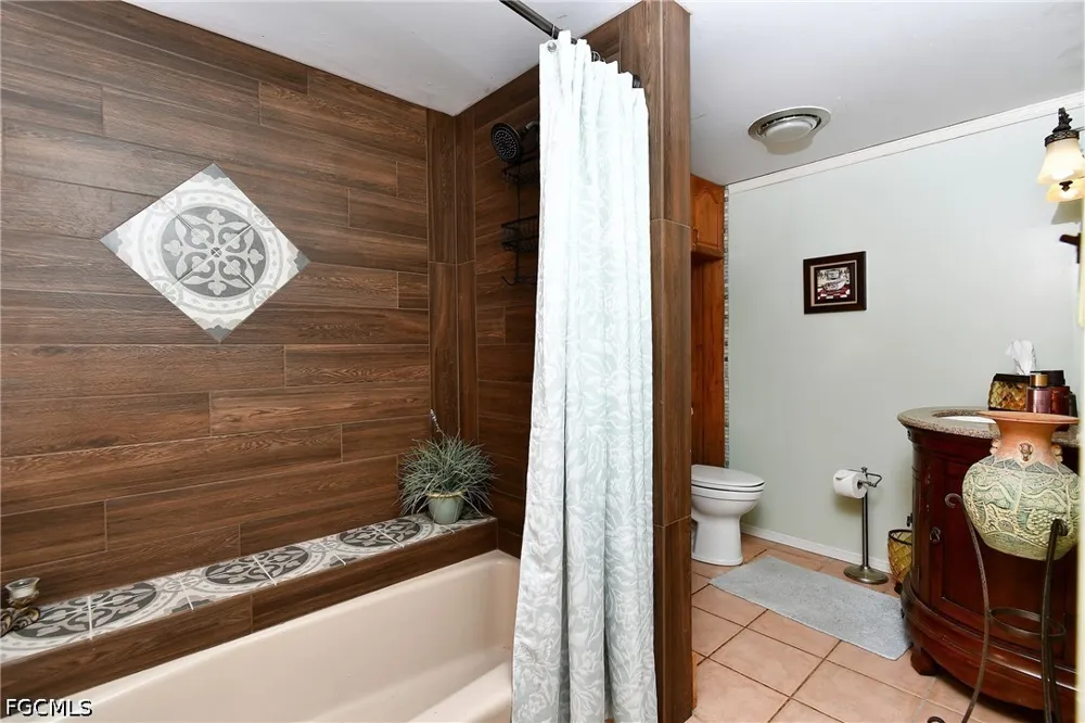 Riverbend Drive Labelle, FL 33935