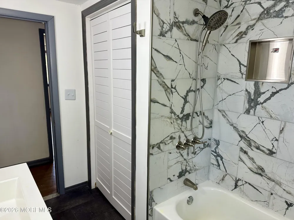 135 S Main Street Barnegat, NJ 08005