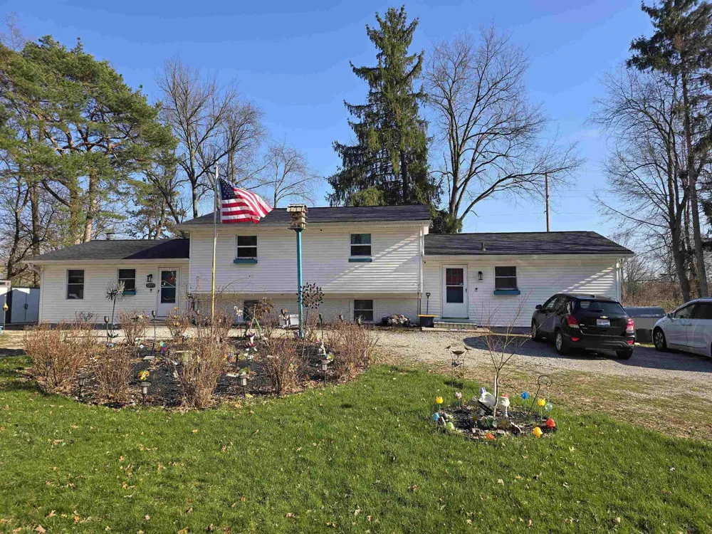 12573 Spruce Lane Perry Township, MI 48872