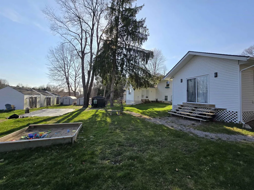 12573 Spruce Lane Perry Township, MI 48872