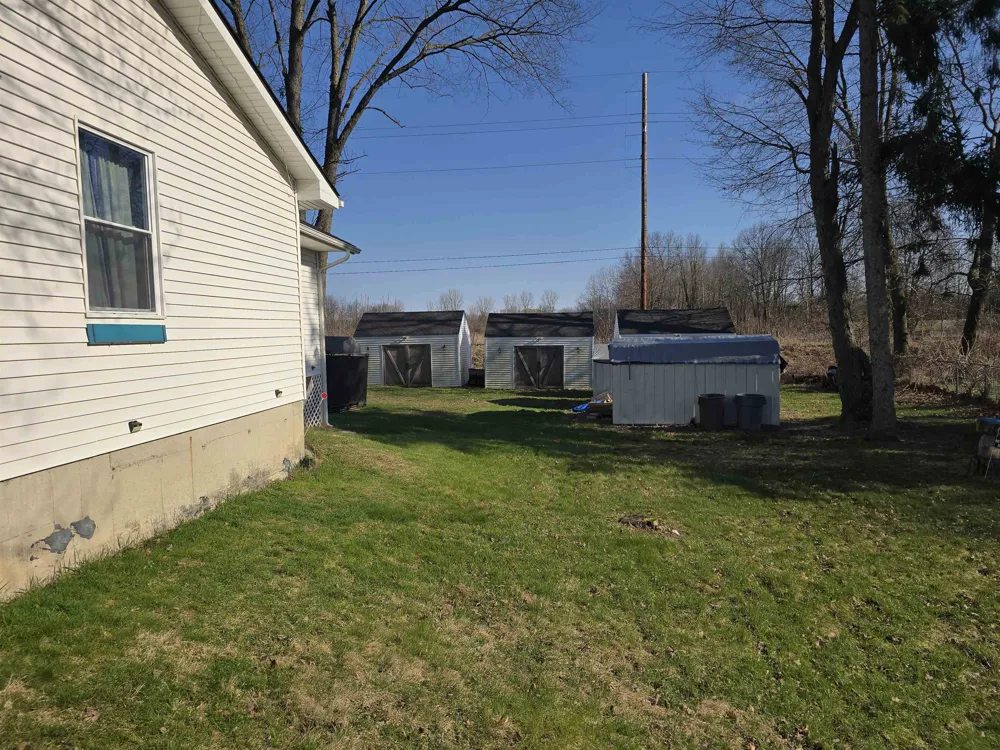 12573 Spruce Lane Perry Township, MI 48872
