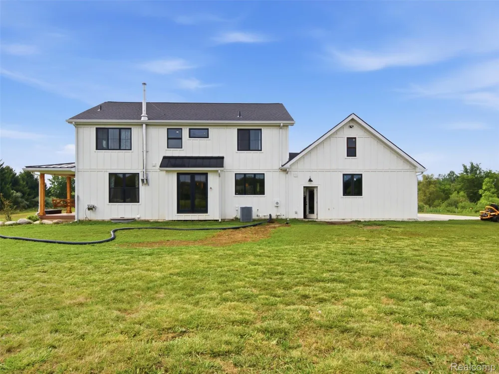 7241 Lyons Road Goodland Township, MI 48444