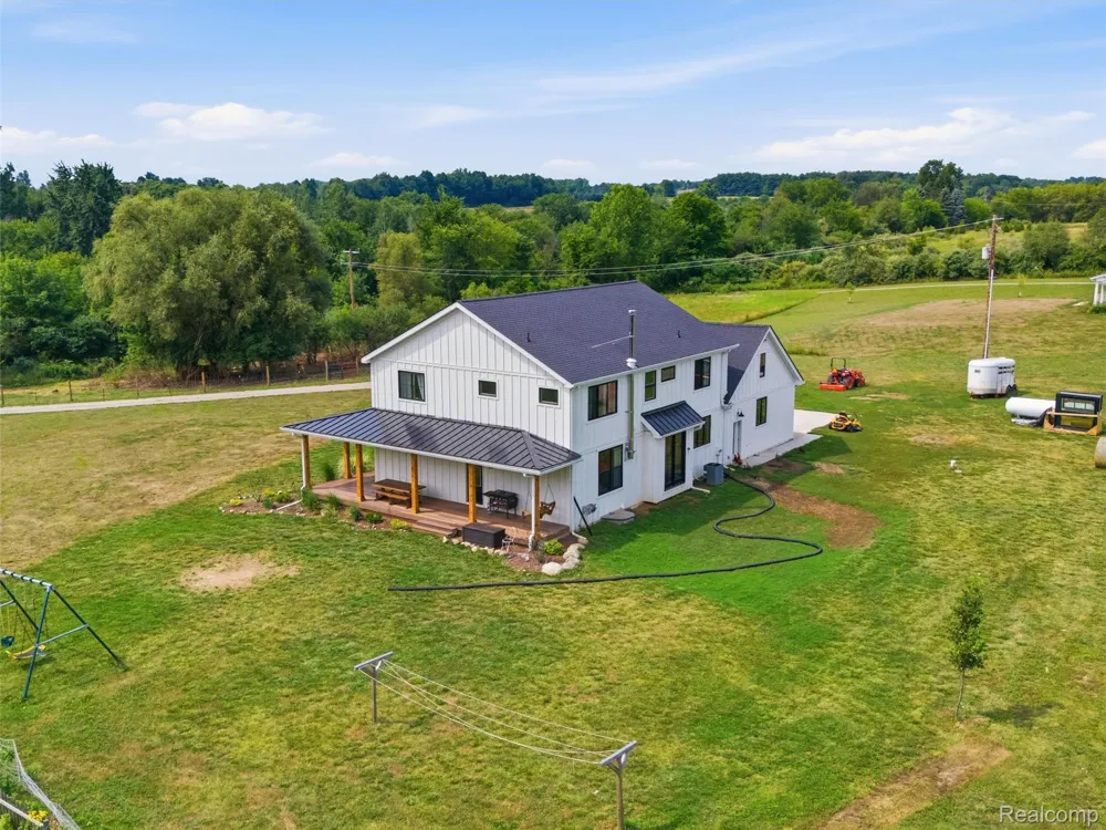 7241 Lyons Road Goodland Township, MI 48444