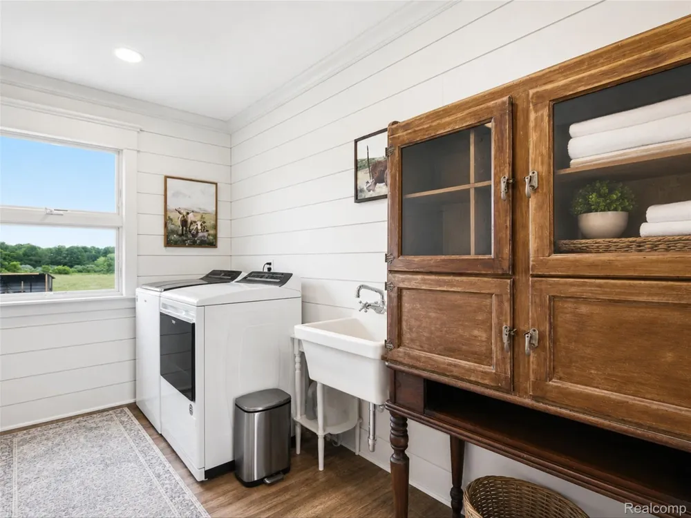 7241 Lyons Road Goodland Township, MI 48444
