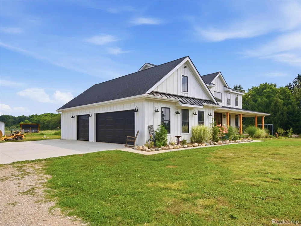 7241 Lyons Road Goodland Township, MI 48444