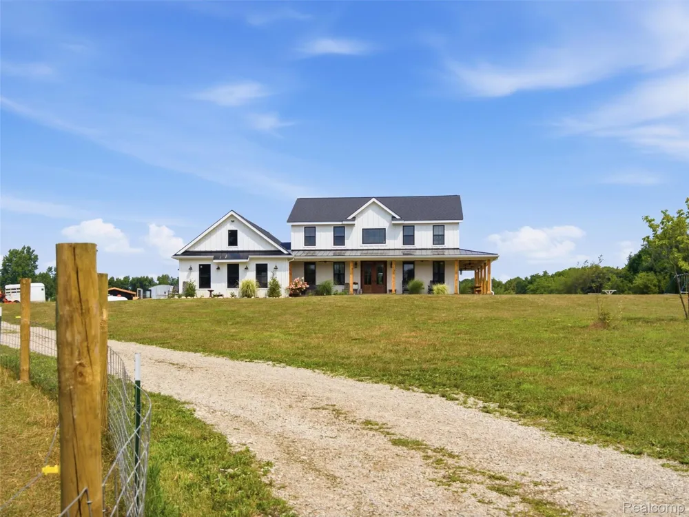 7241 Lyons Road Goodland Township, MI 48444