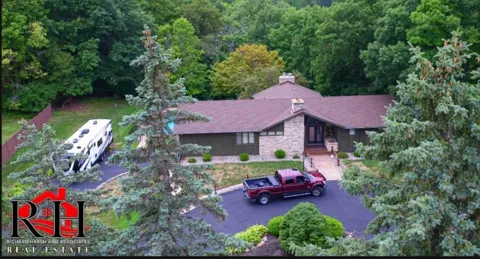2767 Park Lane