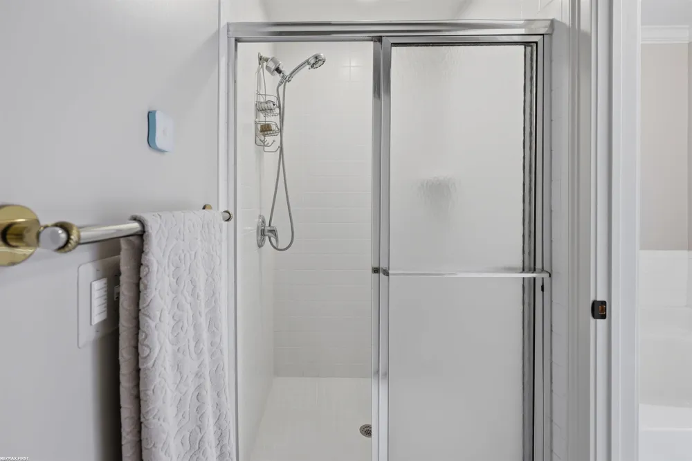 12294 Parkside Circle Washington Township, MI 48094