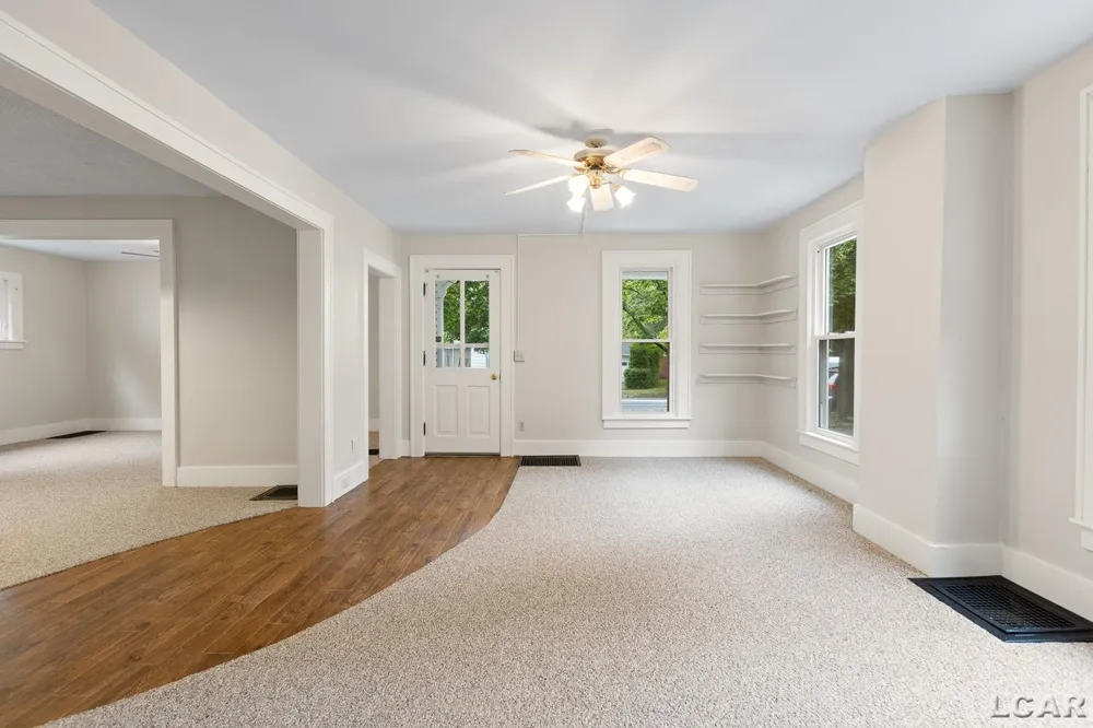 614 Toledo Street Adrian City, MI 49221