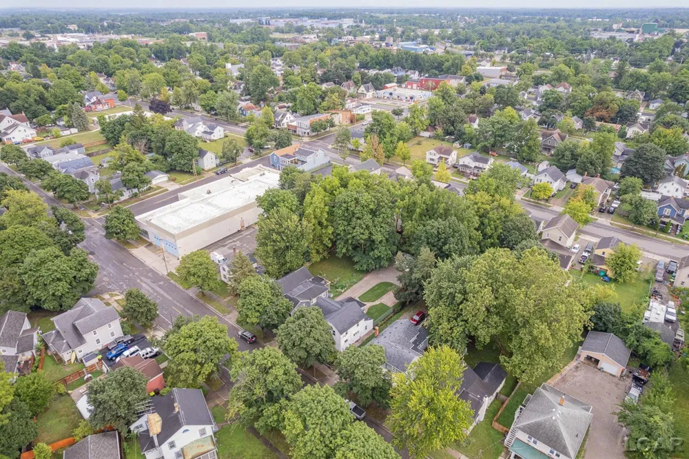614 Toledo Street Adrian City, MI 49221