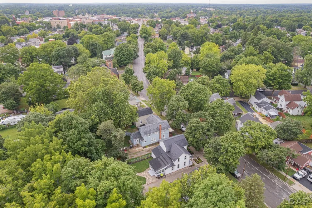614 Toledo Street Adrian City, MI 49221