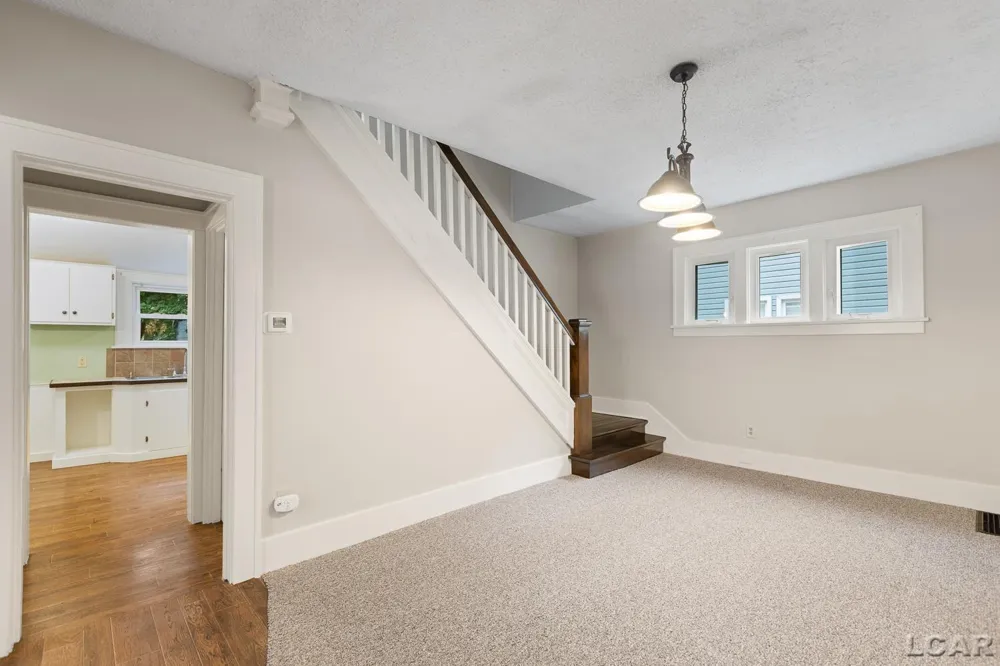614 Toledo Street Adrian City, MI 49221