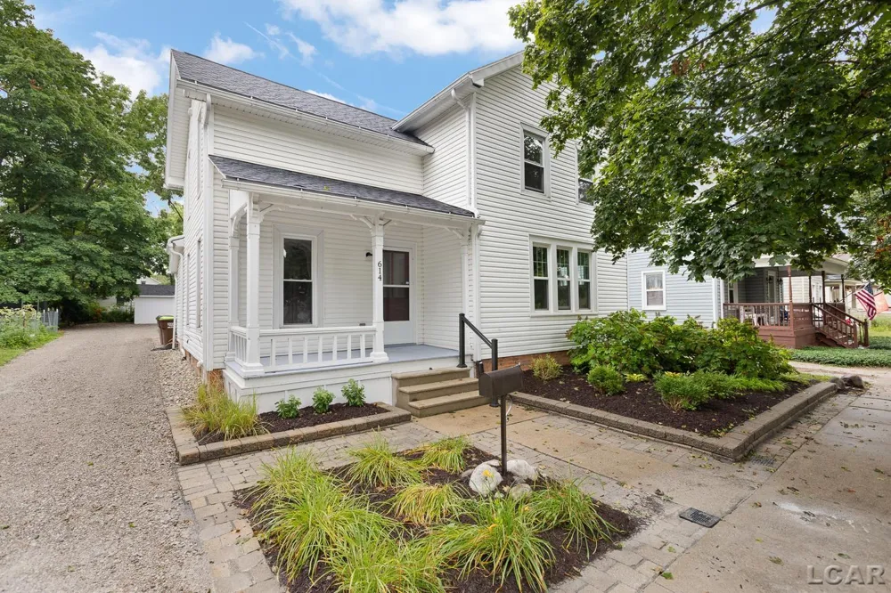 614 Toledo Street Adrian City, MI 49221