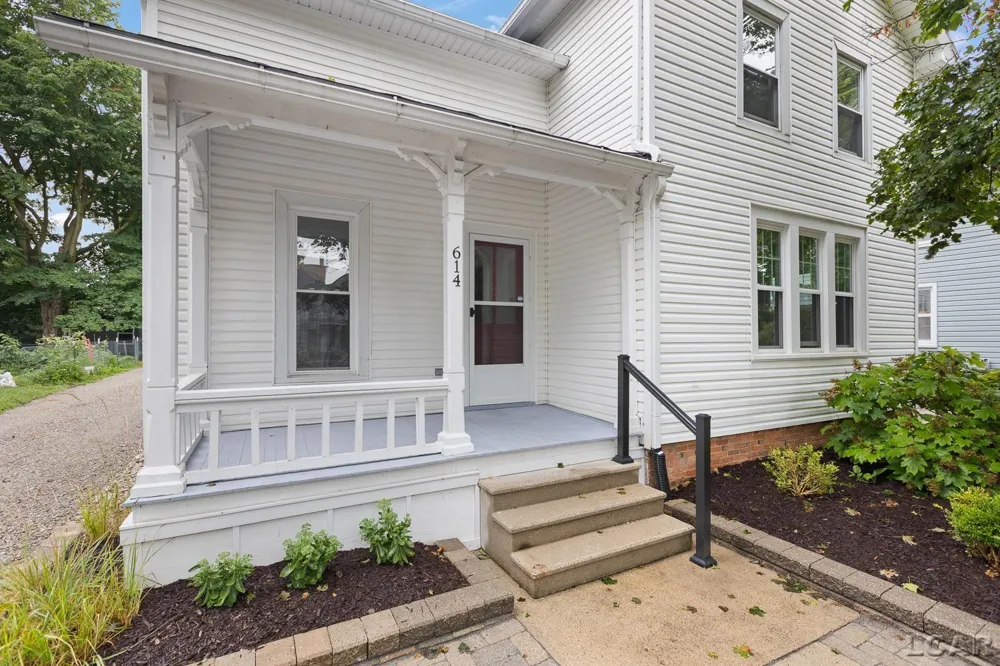 614 Toledo Street Adrian City, MI 49221