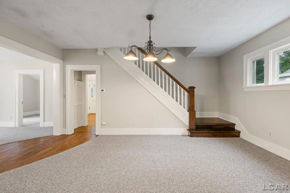 614 Toledo Street Adrian City, MI 49221