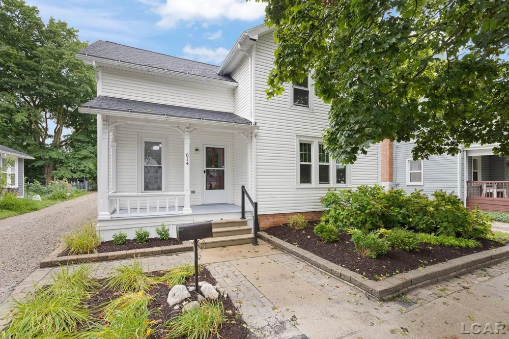 614 Toledo Street Adrian City, MI 49221