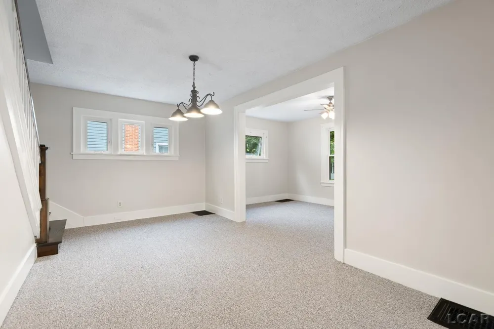 614 Toledo Street Adrian City, MI 49221