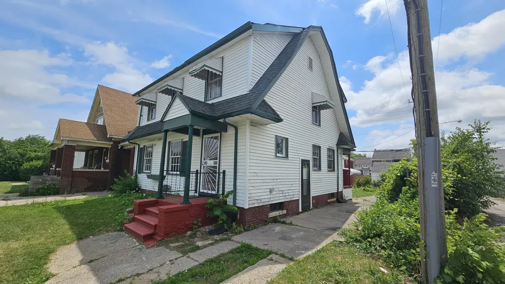 345 W Nevada Street Highland Park City, MI 48203