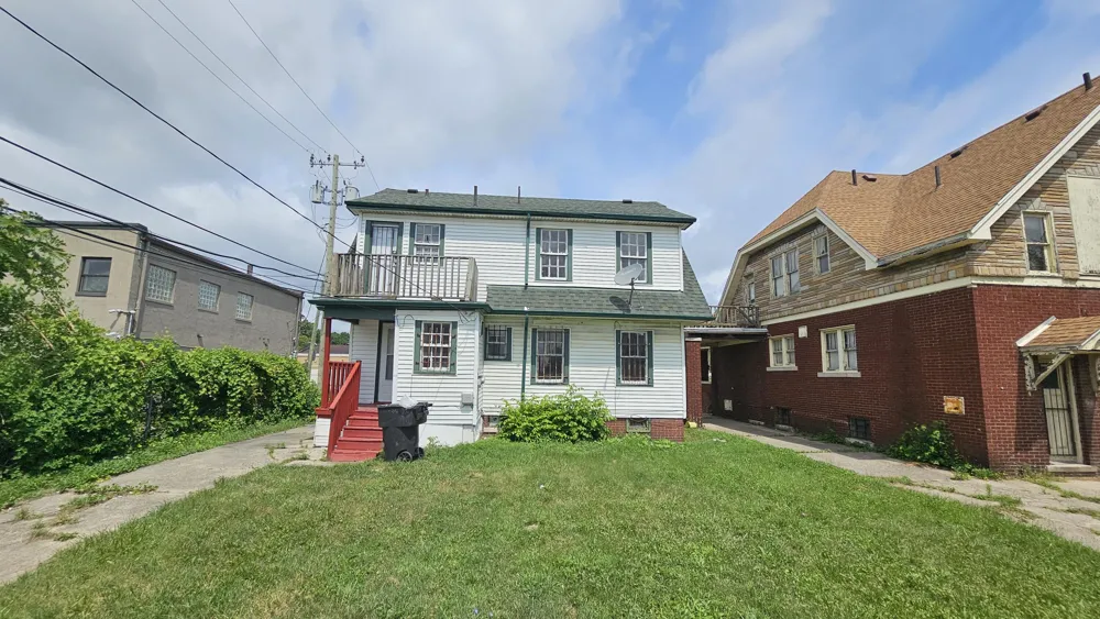 345 W Nevada Street Highland Park City, MI 48203
