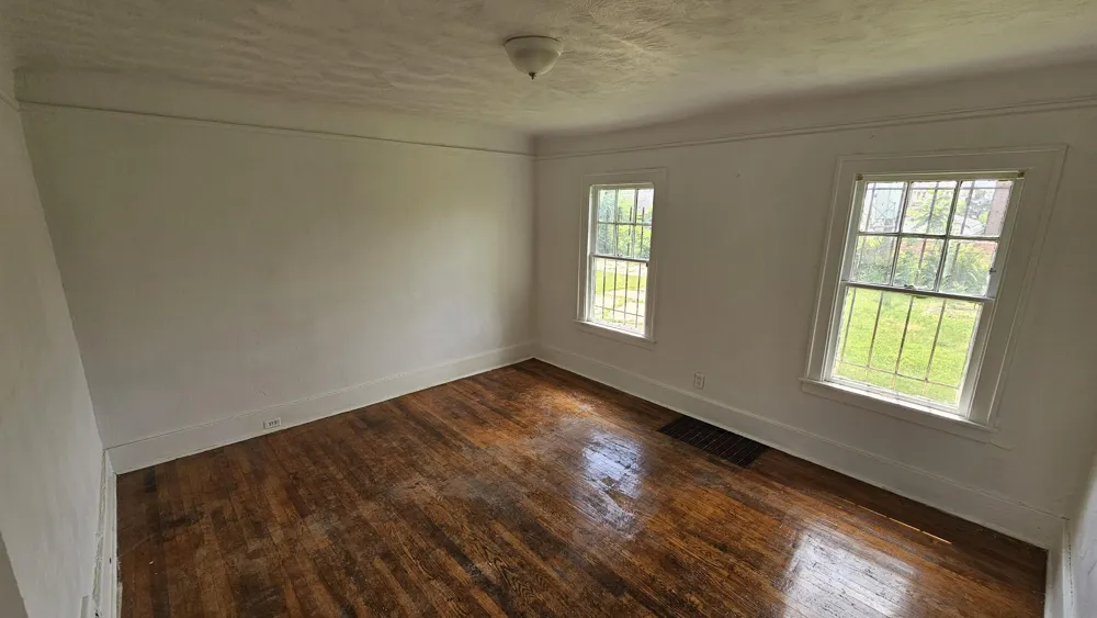 345 W Nevada Street Highland Park City, MI 48203