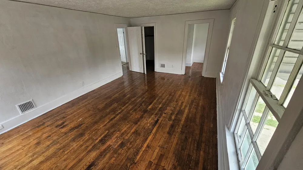 345 W Nevada Street Highland Park City, MI 48203