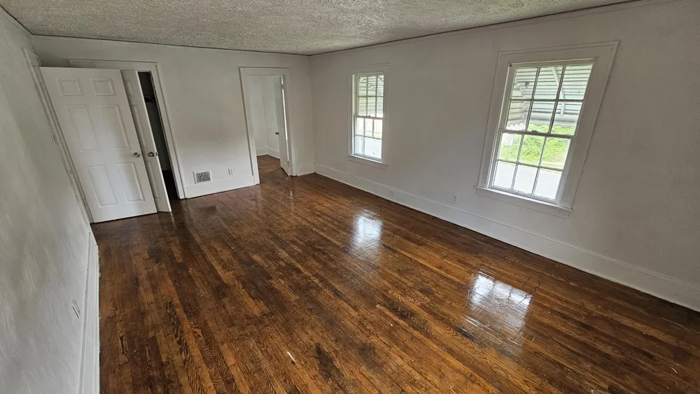 345 W Nevada Street Highland Park City, MI 48203